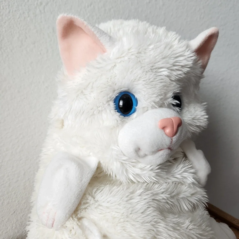 Hideaway Pets White Blue Eye Kitty‎ Persian Cat Plush Stuffed Animal Pillow 15in